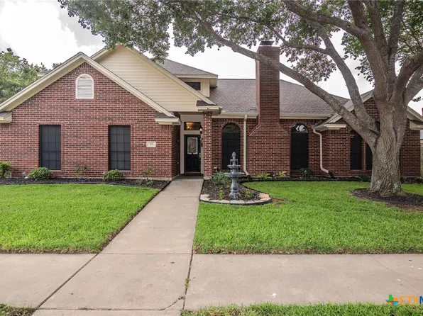 101 Ashford Dr, Victoria, TX 77904