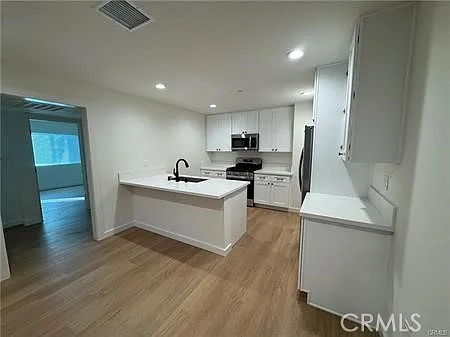 1336 Calle Tulipan #B — Photo 3