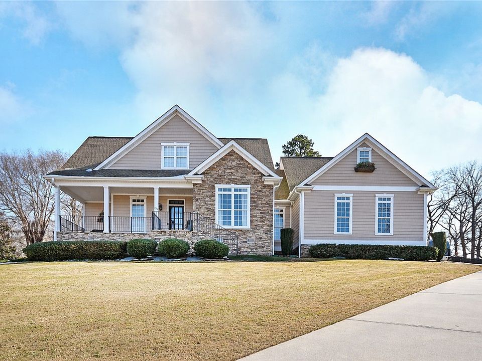 1st image of 125 Walnut Creek Way