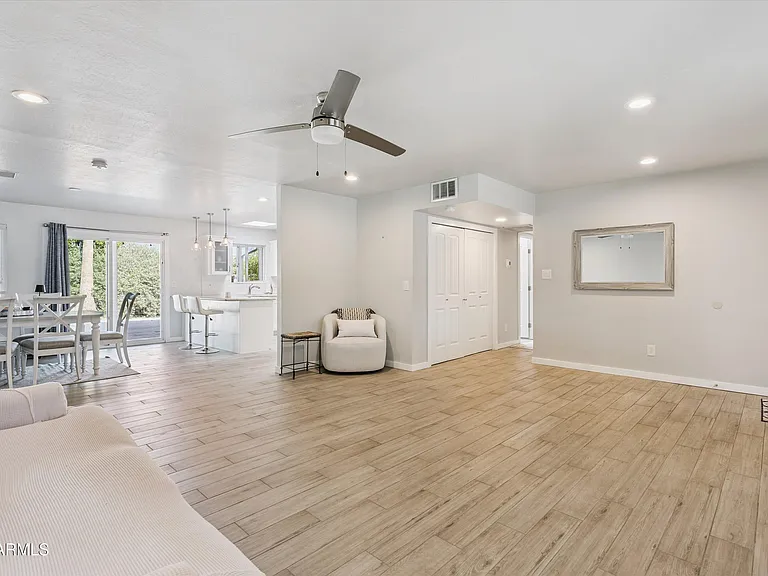 13801 N 56th Pl — Photo 7