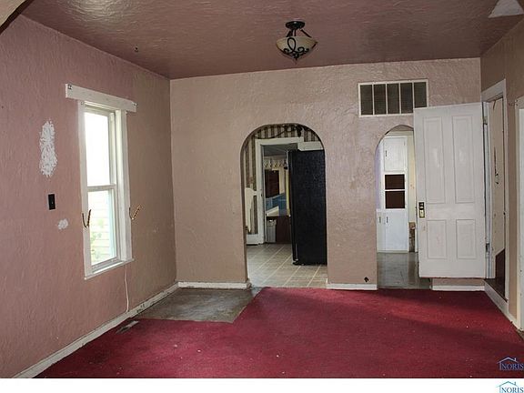 4th image of 211 W Edgerton St