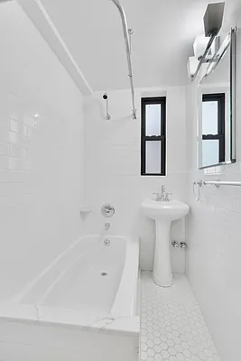 Rented by Cooper & Cooper Real Estate | media 16