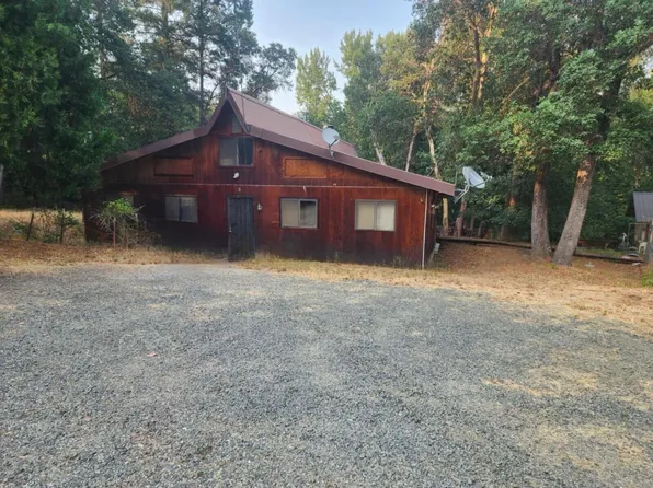 2601 Foots Creek Rd, Gold Hill, OR 97525