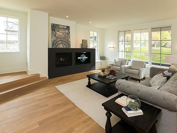 5th image of 3008 W 40th St