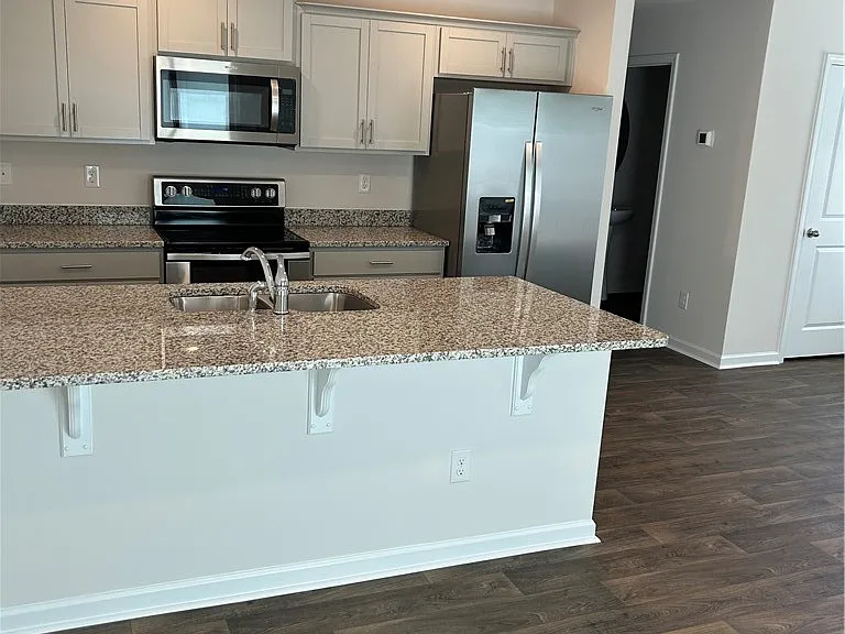 610 Oakmont Valley Trl — Photo 5