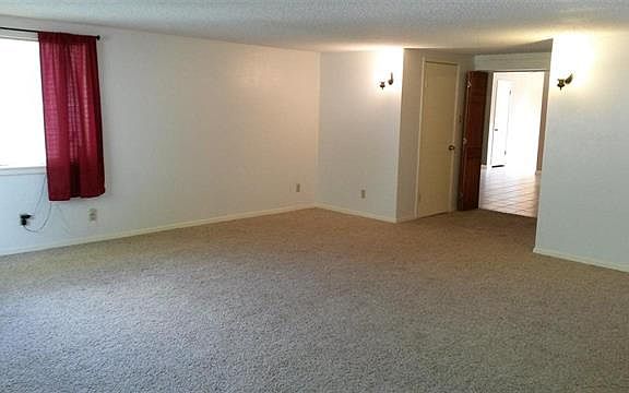 4th image of 3015 Catalina Dr