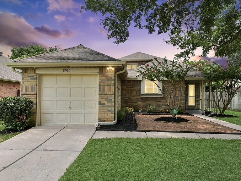 17011 Dusty Mill Dr W — Photo 1