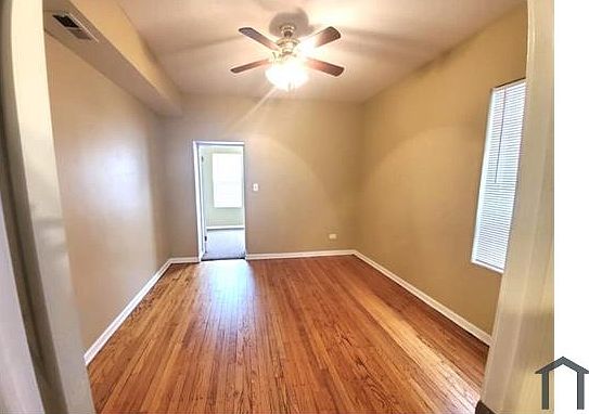 3rd image of 8022 S Marshfield Ave #2