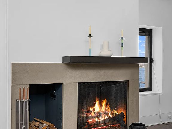 2nd image of 380 W 12th St Penthouse E