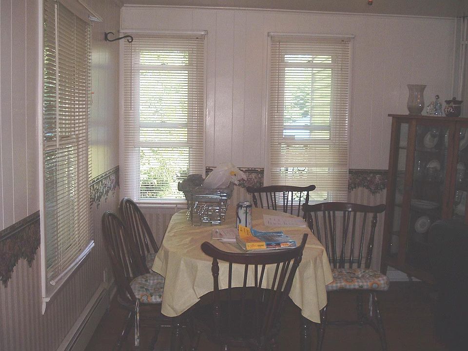 2nd image of 133 Orchard St
