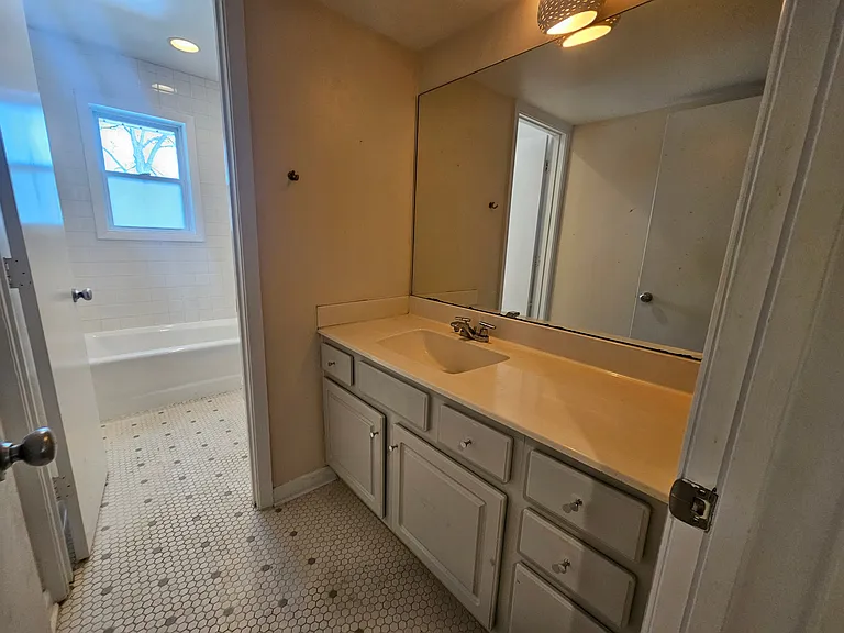 575 Flat Shoals Ave SE #8 — Photo 15