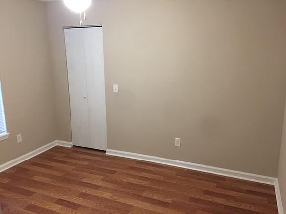 3rd image of 1511 W 32nd St