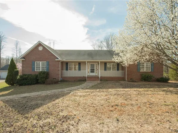 16379 Coppertree Dr, Montpelier, VA 23192