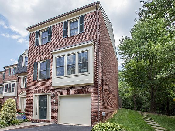 2nd image of 3812 Vermont Ct