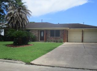 8725 Overhill Ln, Beaumont, TX 77707