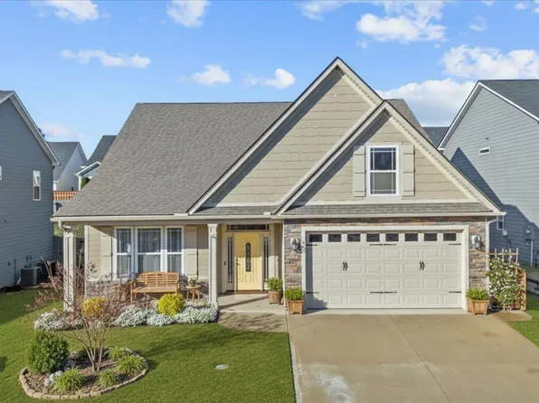 402 Grantleigh Ct, Simpsonville, SC 29680