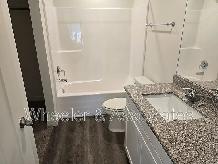 456 W 1080 S — Photo 14