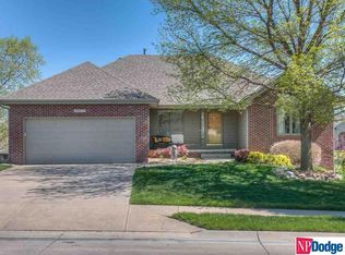 10417 Spyglass Dr, Omaha, NE 68136