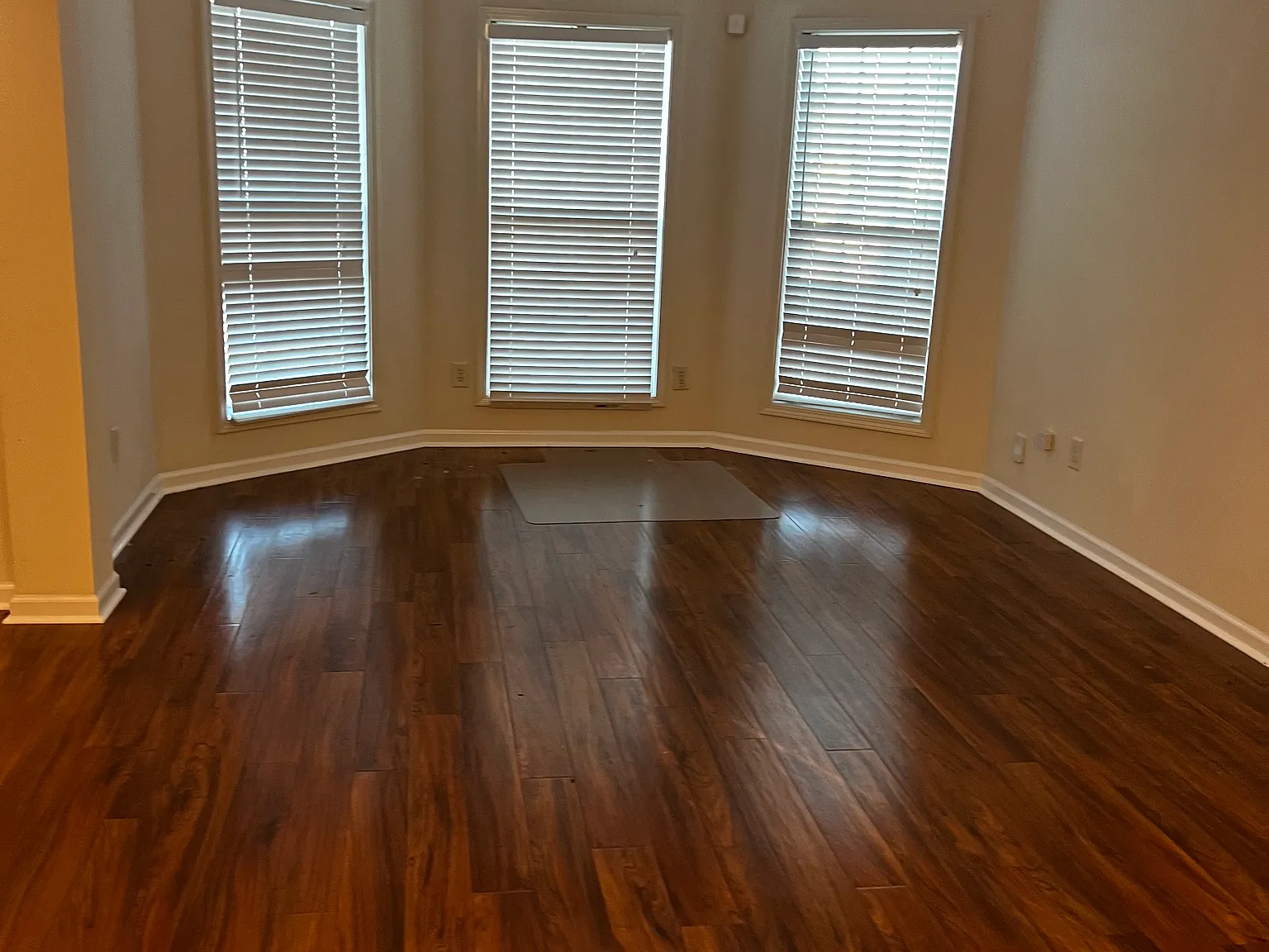 4 bed, 2521 sqft, $2,750 — Photo 3