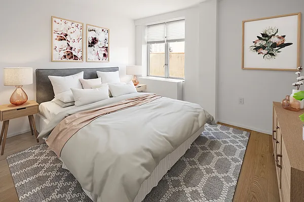 Sold by R New York | media 3