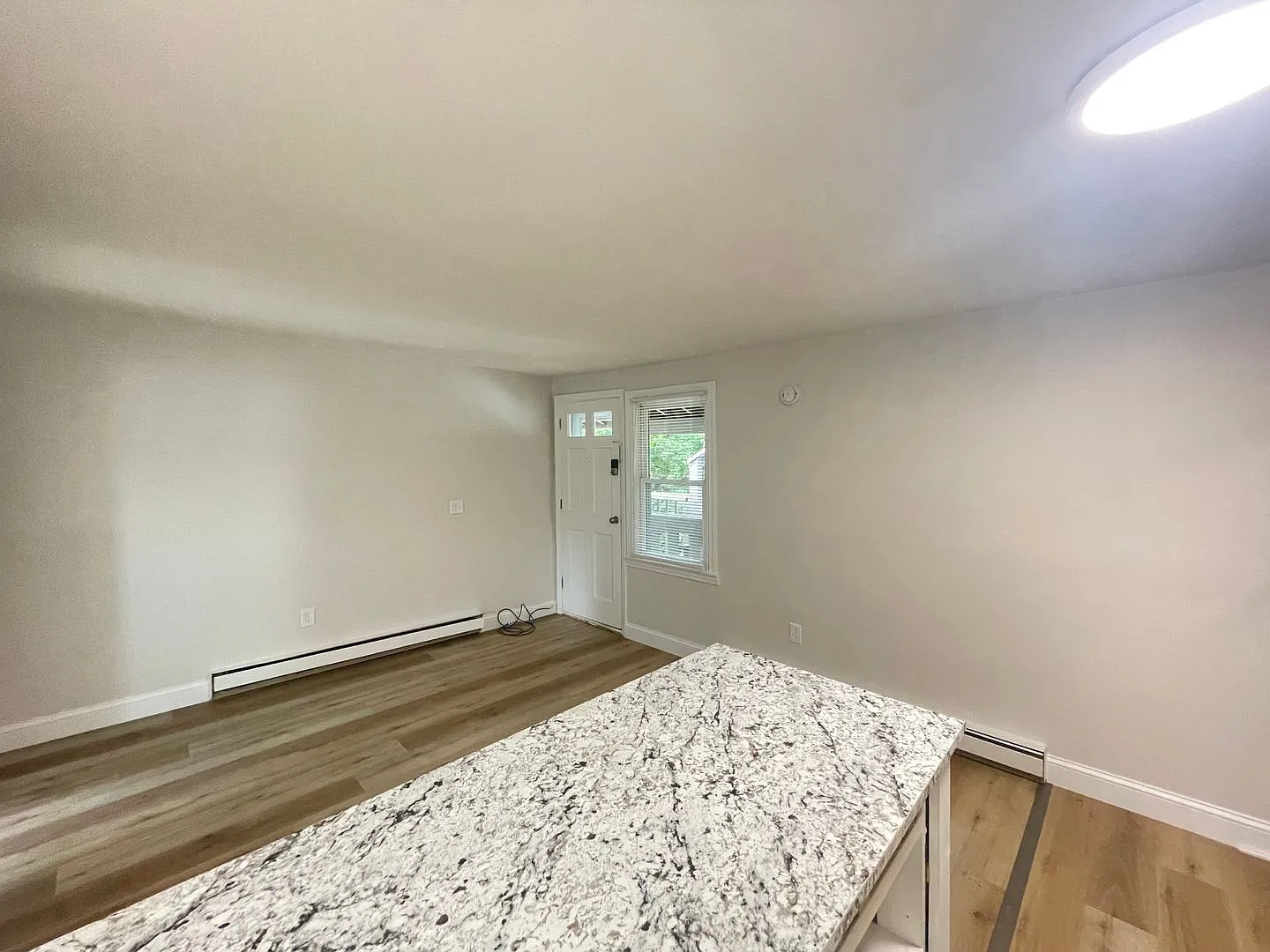 1 bed, 1.0 bath, 397 sqft, $1,695 — Photo 4