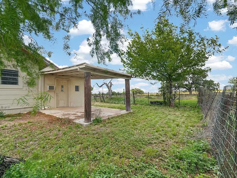 3021 County Road 467 — Photo 18