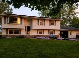 554 Bostwick Rd, Phelps, NY 14532