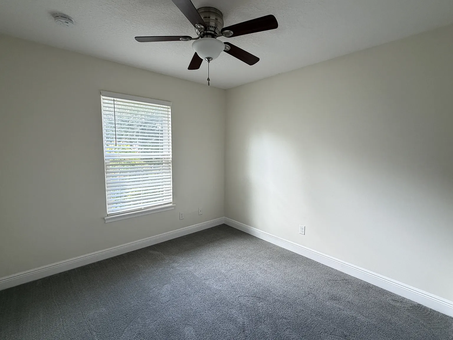 2553 South Mills Avenue Unit B - 1 — Photo 2