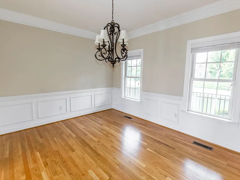 12306 Declaration Ave — Photo 15