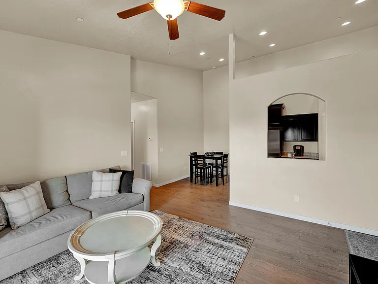127 E Jordan Ridge Blvd #409 — Photo 23