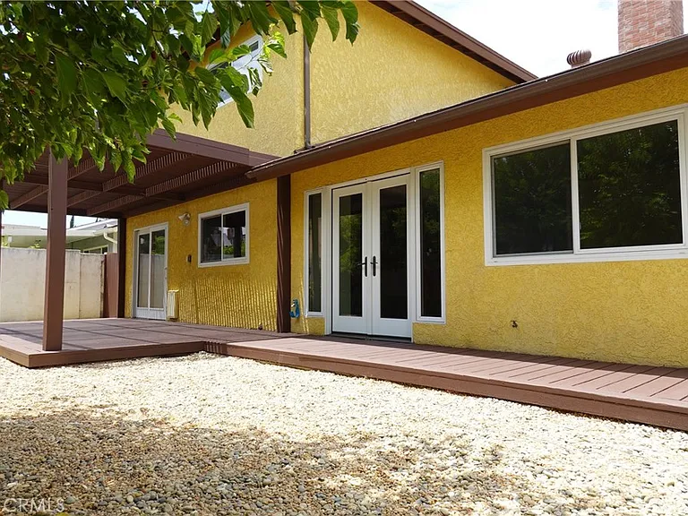 6232 Hesperia Ave — Photo 5