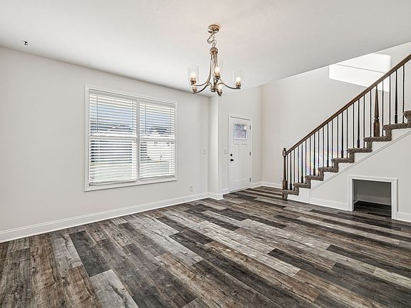 5th image of 1103 Eagles View Dr