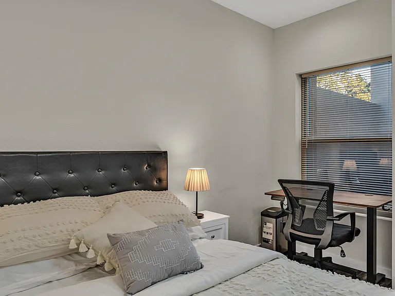 770 55th St #770 — Photo 3