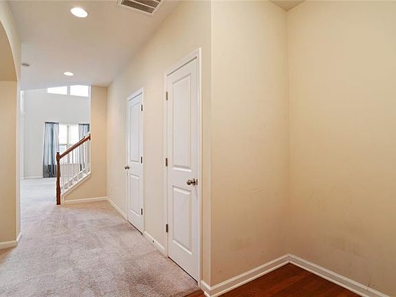 2nd image of 5126 Madeline Pl
