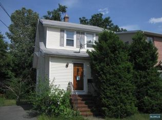 57 Terrace St, Bergenfield, NJ 07621