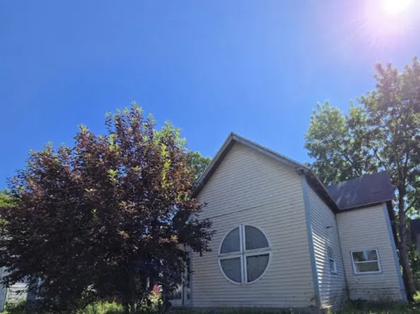 1517 S Branson St, Marion, IN 46953