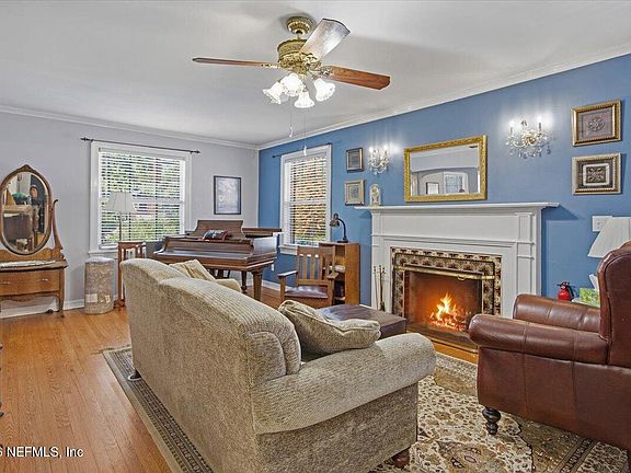 4th image of 1519 MALLORY Street