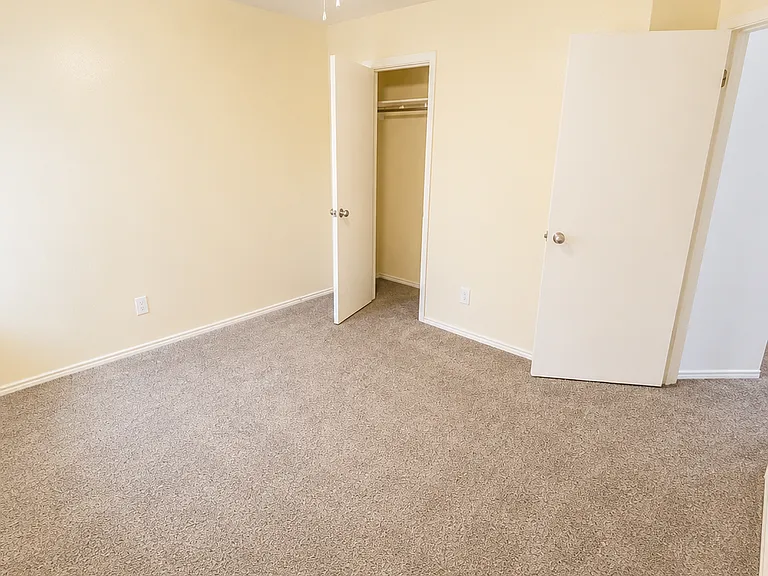 6050 Lakefront St — Photo 11