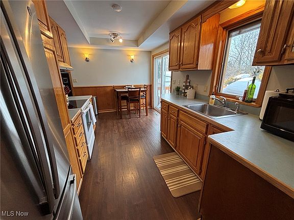 5th image of 8444 Lincoln Dr