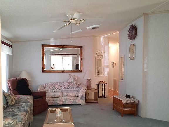 5th image of 508 Camellia Dr