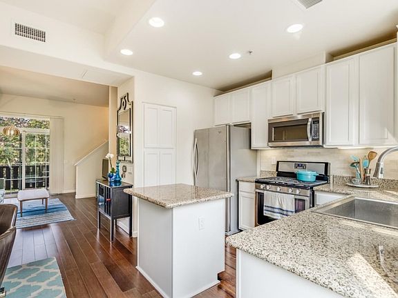 4th image of 213 San Antonio Pl