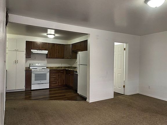 4th image of 777 Main St Unit 1