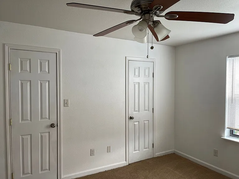 904 University Oaks Blvd #120 — Photo 26