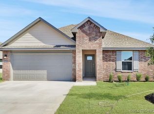15627 S 75th East Ave, Bixby, OK 74008