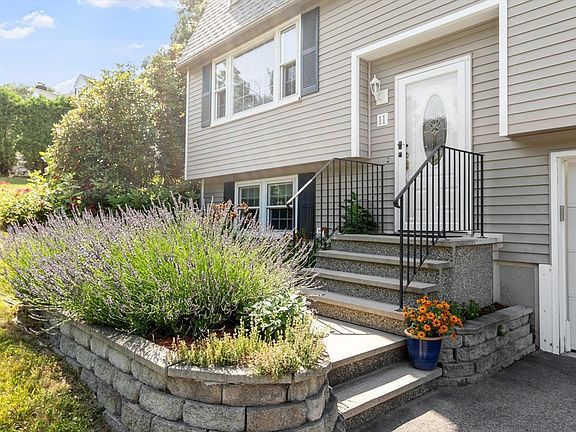 4th image of 11 Nottingham Ln