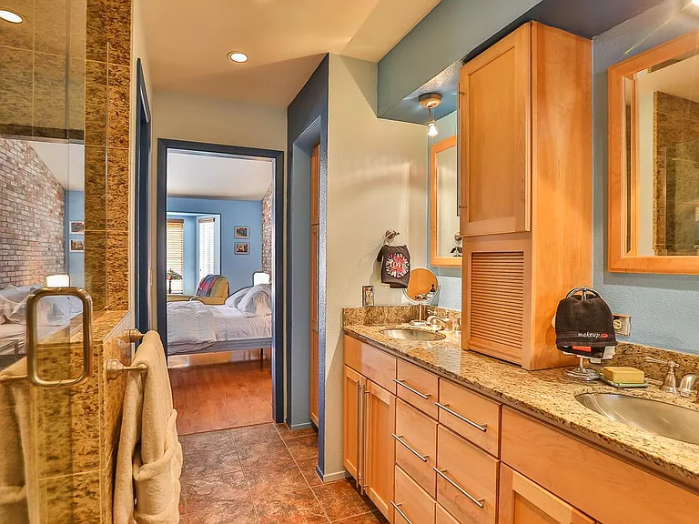 2657 Seashore Dr — Photo 35