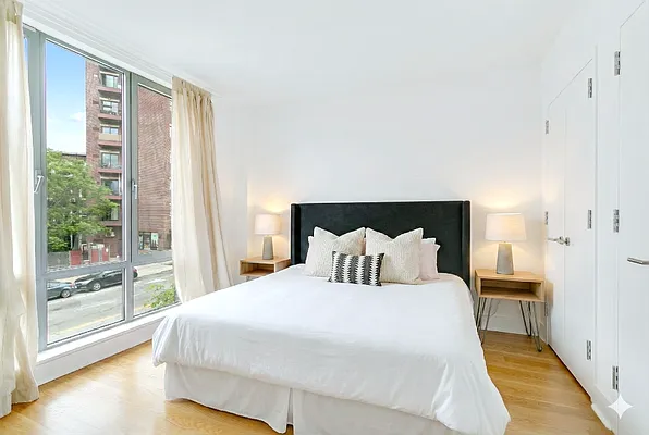 Bedroom, photo 1