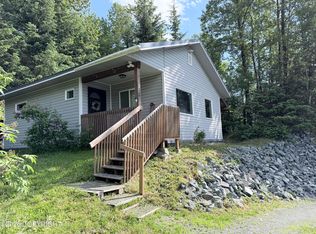 349 Lynnvue Dr, Haines, AK 99827