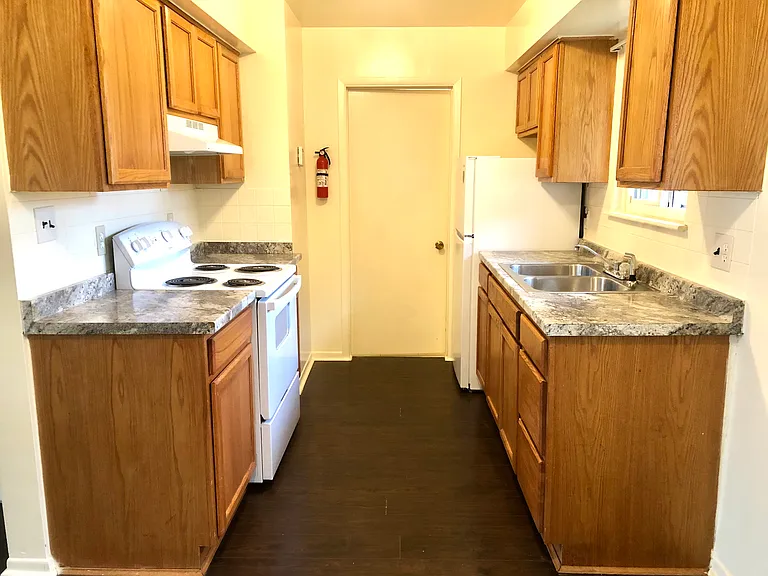 1544 Hanover St #1 — Photo 5