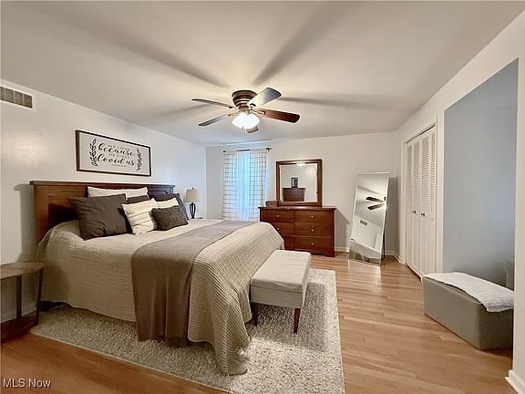 4th image of 21 Ashwood Dr